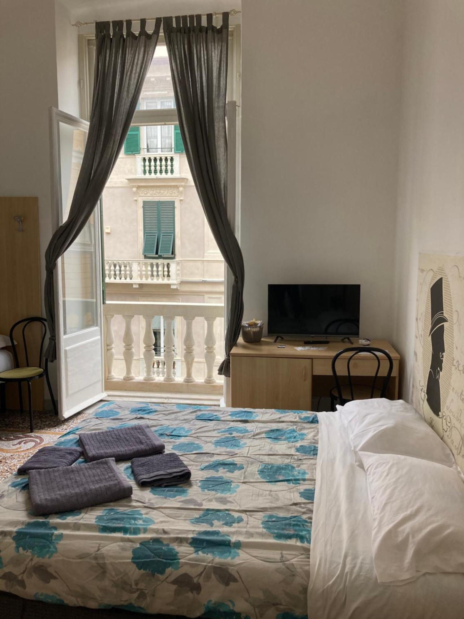 Guest House Roma Genoa Exterior photo